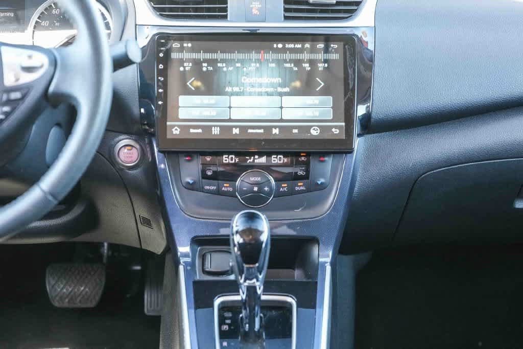 Used 2018 Nissan Sentra SR w/ SR Midnight Edition Package FWD image 13