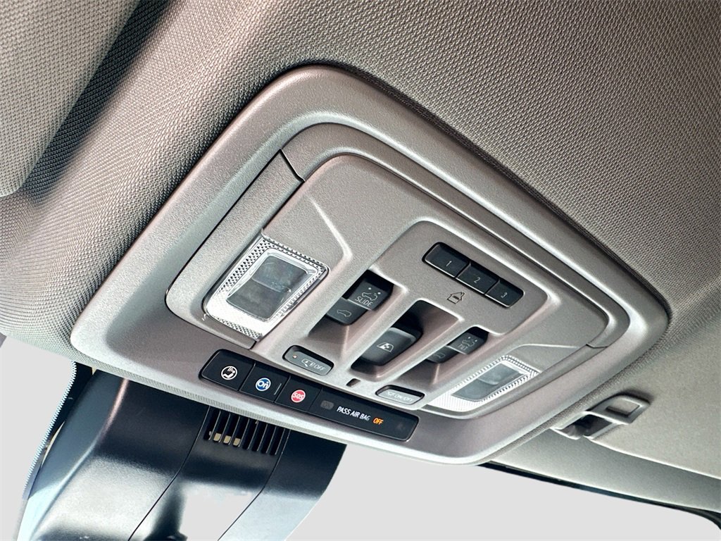 Used 2024 GMC Sierra 2500 Denali w/ Denali Reserve Package image 21