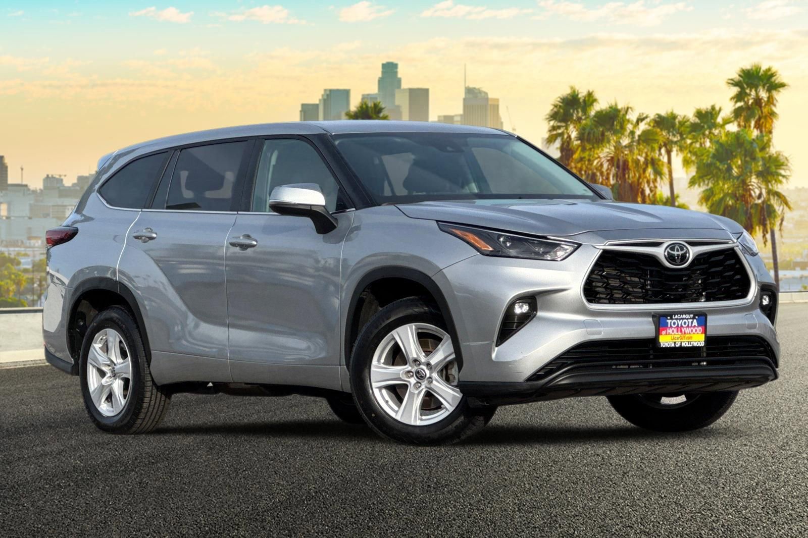 Certified 2025 Toyota Highlander LE FWD video 2