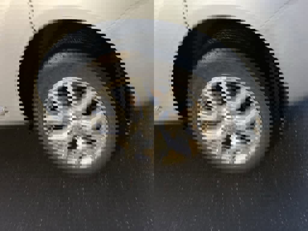 Used 2011 Nissan Rogue SV w/ SL Pkg image 11