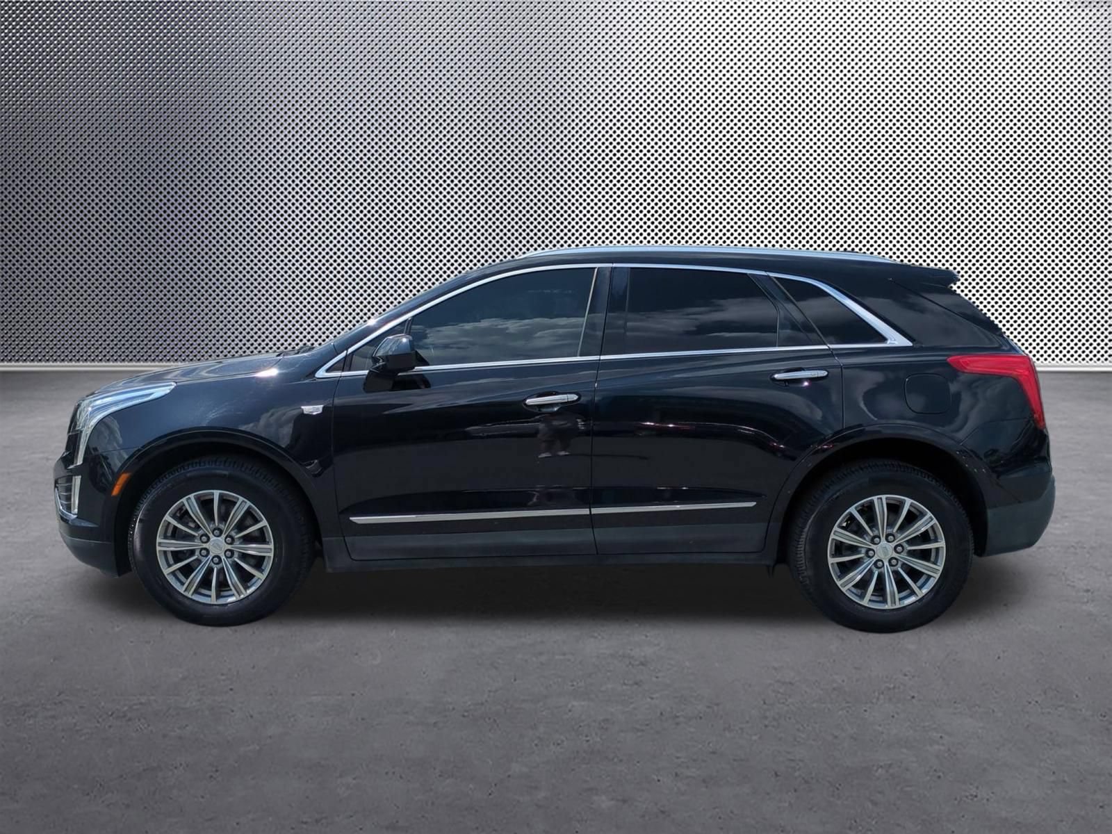 Certified 2018 Cadillac XT5 Luxury w/ Driver Awareness Package FWD image 2
