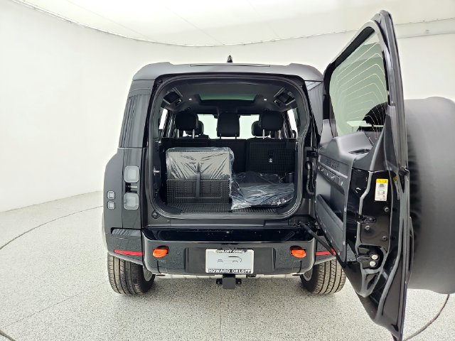New 2026 Land Rover Defender 110 X AWD/4WD image 15