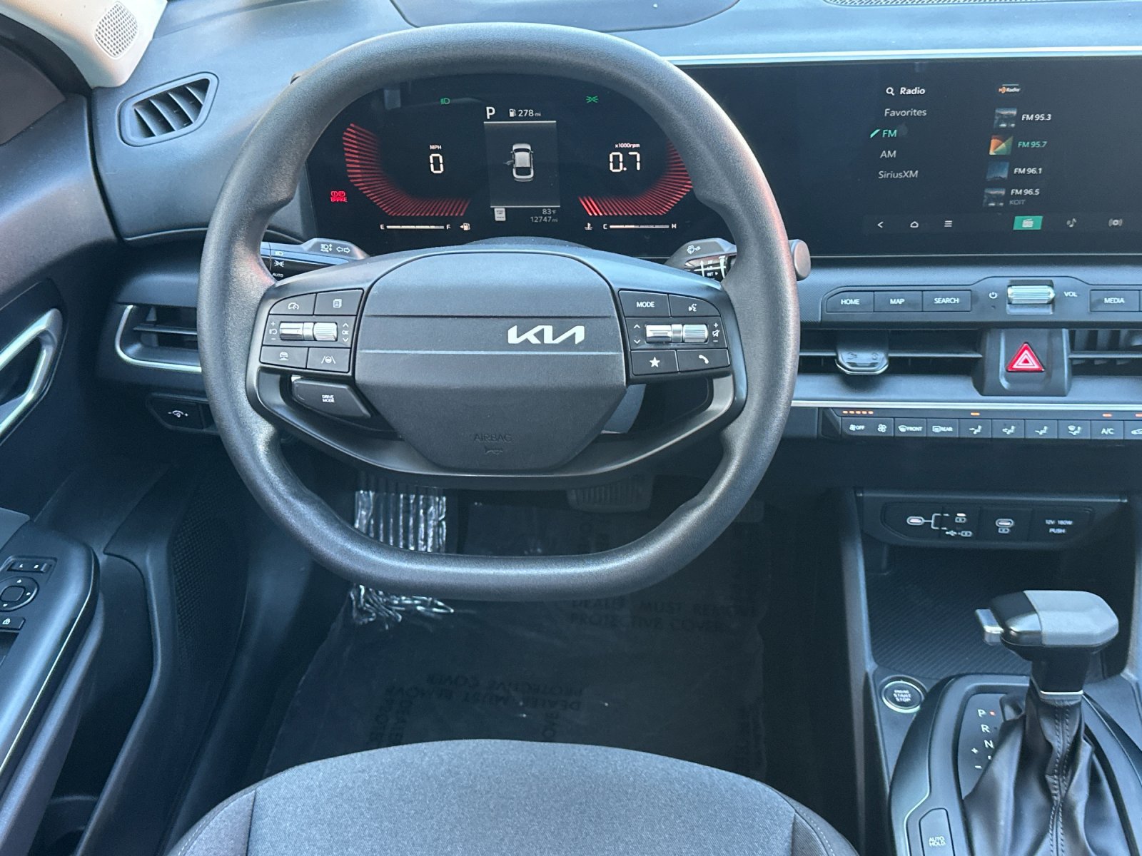 Used 2025 Kia K4 FWD image 14