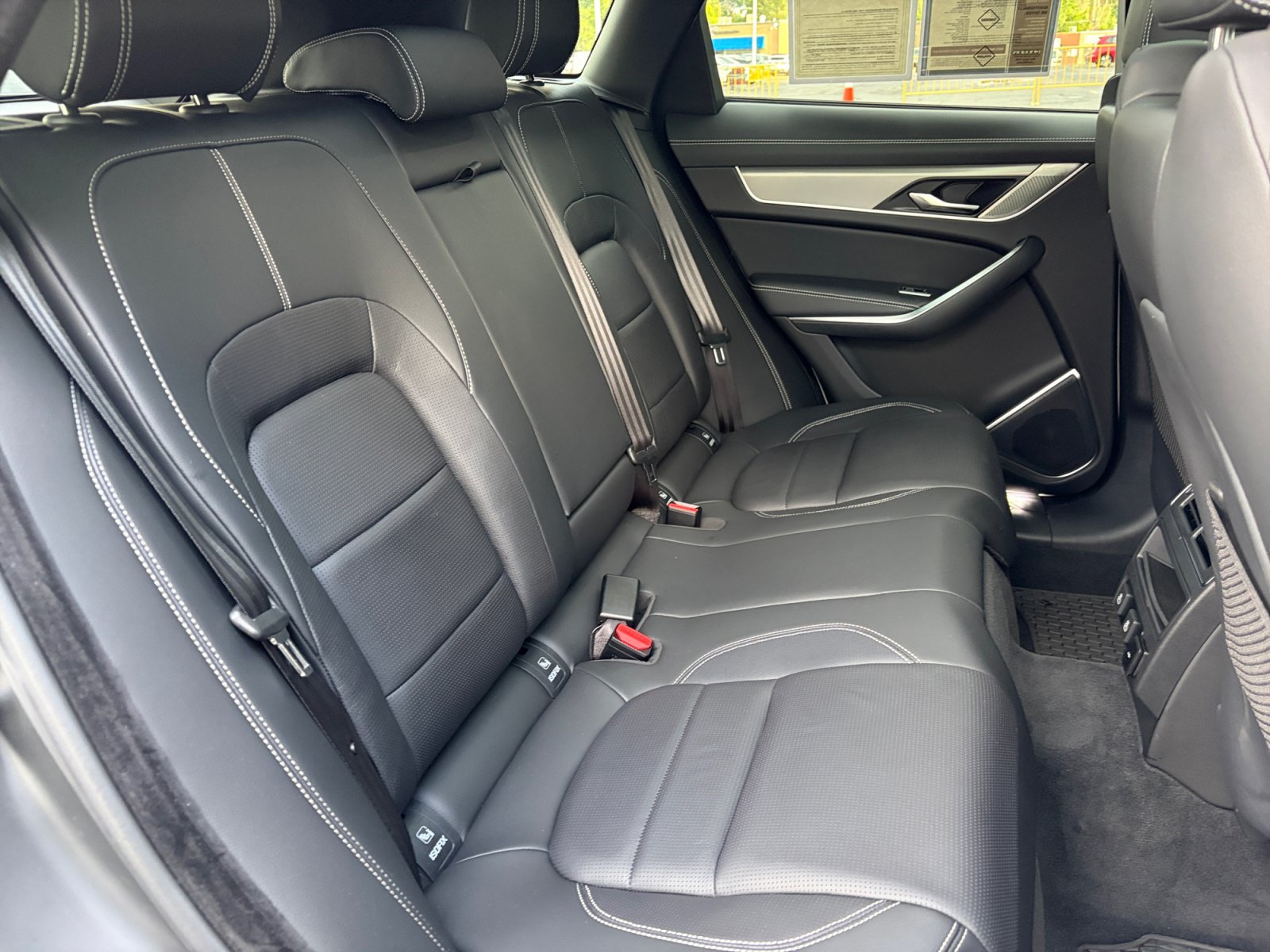 Certified 2026 Jaguar F-PACE R-Dynamic S AWD/4WD image 18