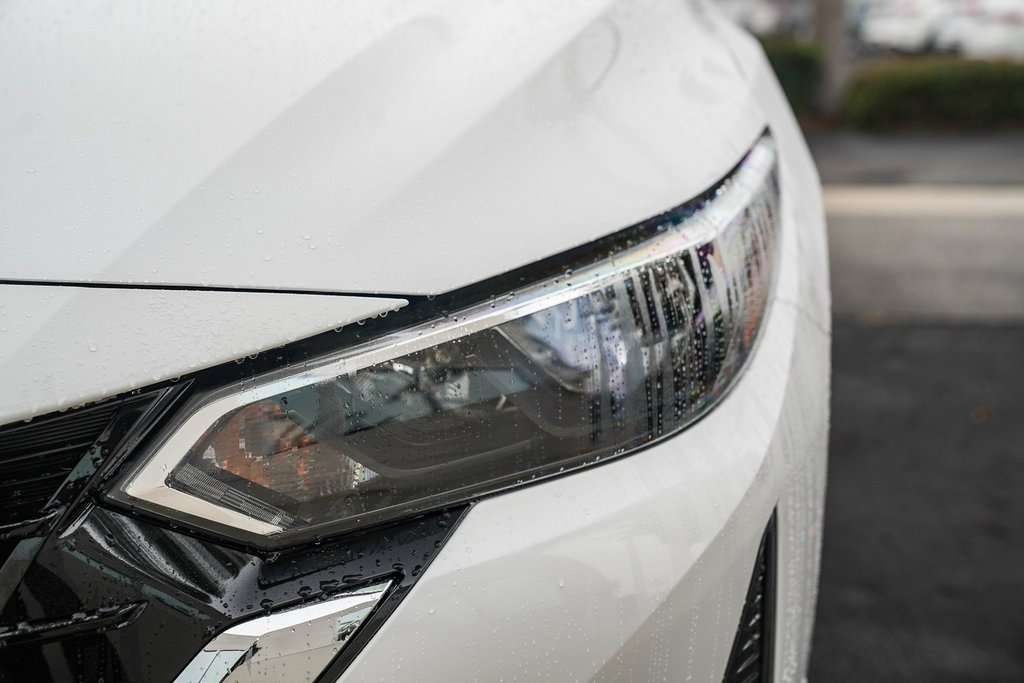 Used 2025 Nissan Sentra SV w/ All-Weather Package image 8