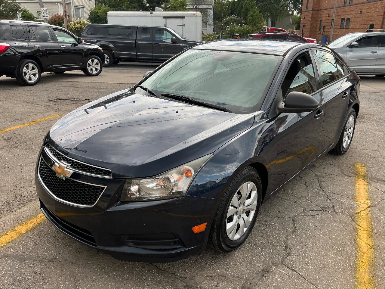 Used 2014 Chevrolet Cruze LT FWD image 8