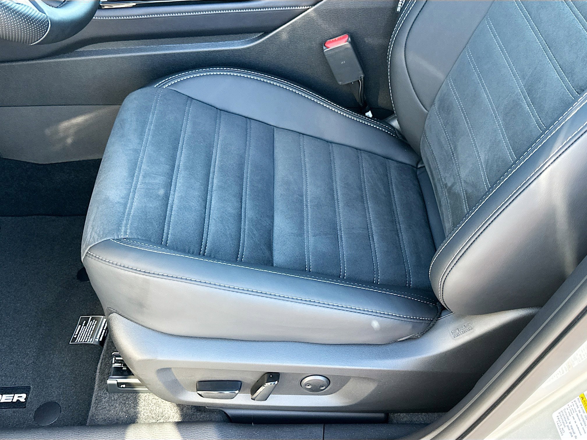 New 2025 Mitsubishi Outlander SE image 14