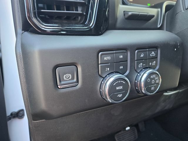 New 2026 GMC Sierra 1500 AT4 w/ Technology Package AWD/4WD image 11