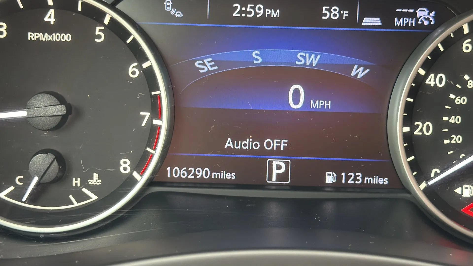 Used 2018 Nissan Murano SV w/ Premium Package FWD image 17