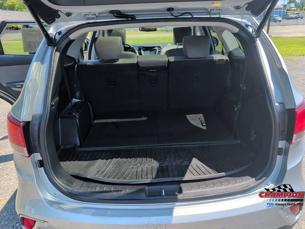 Used 2017 Hyundai Santa Fe AWD w/ SE Ultimate Tech Package 03 image 44