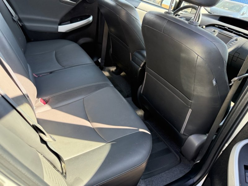 Used 2012 Toyota Prius Four FWD image 17