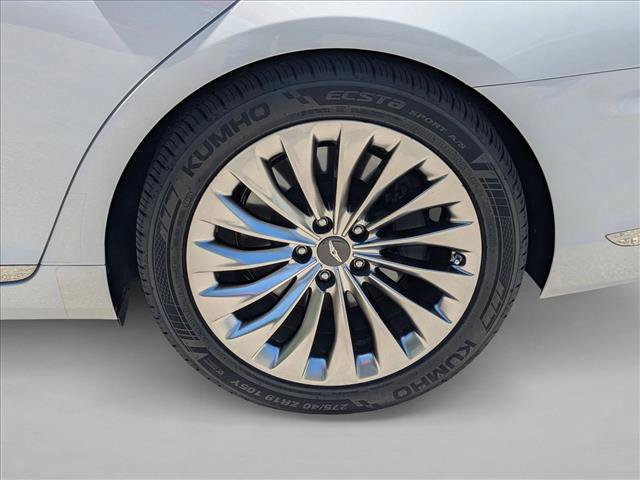 Used 2017 Genesis G90 3.3T Premium RWD image 20