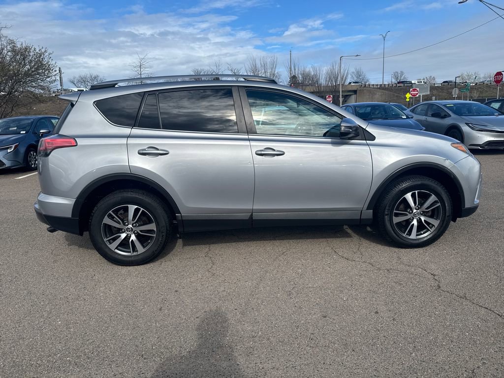 Used 2017 Toyota RAV4 XLE w/ Premium Special Value Package image 10
