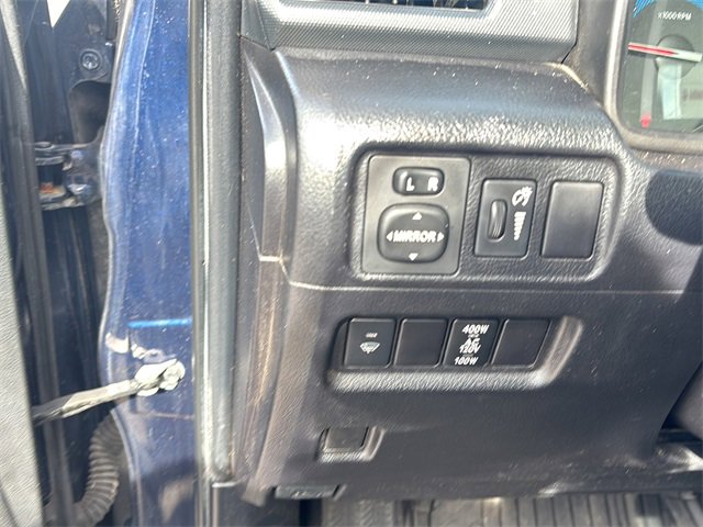 Used 2016 Toyota 4Runner SR5 Premium image 32