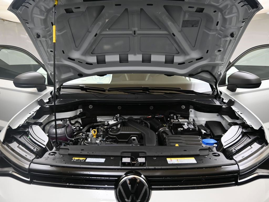 New 2025 Volkswagen Taos S image 10