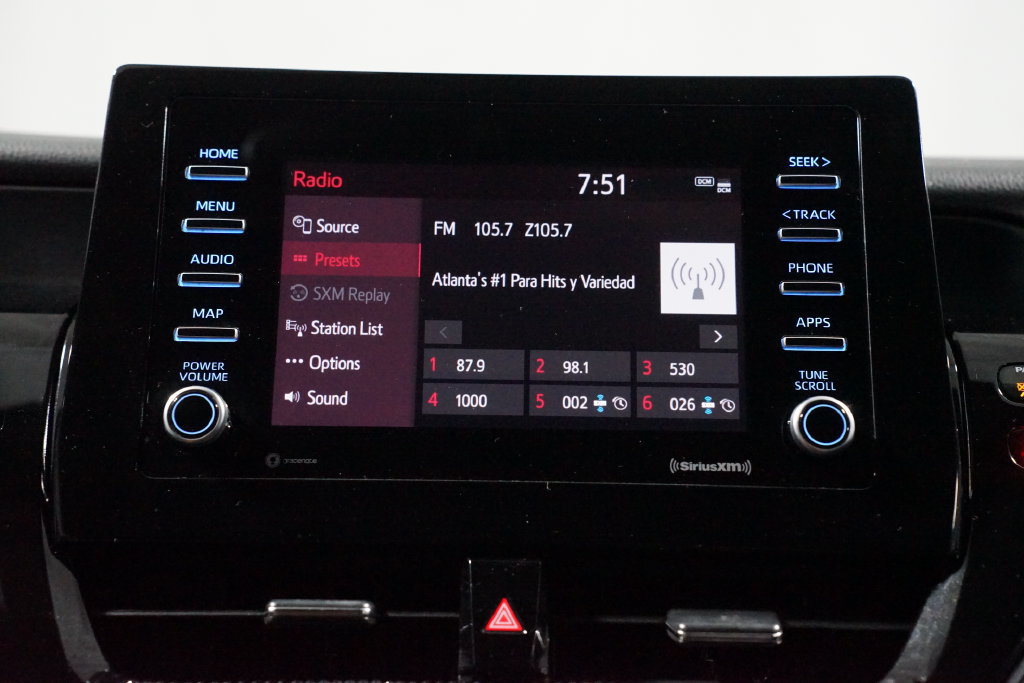 Used 2022 Toyota Camry SE FWD image 17