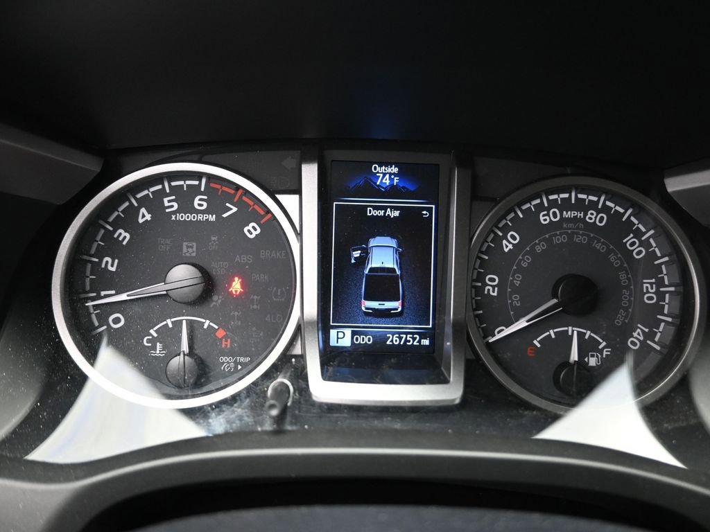 Used 2022 Toyota Tacoma SR5 RWD image 7