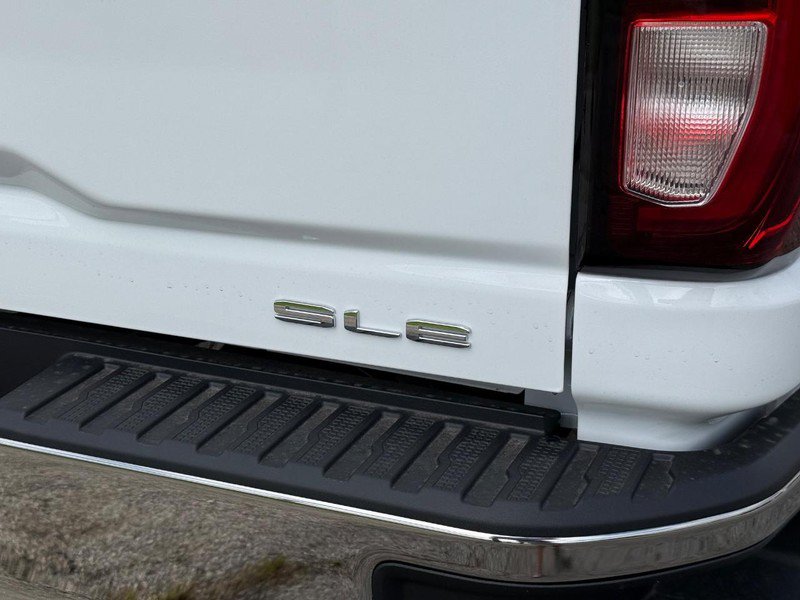 New 2026 GMC Sierra 2500 SLE w/ SLE Value Package; AWD/4WD image 5