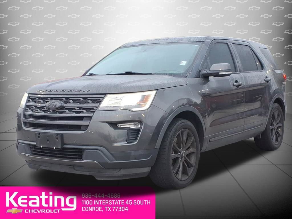 Used 2018 Ford Explorer XLT w/ Equipment Group 202A image 7