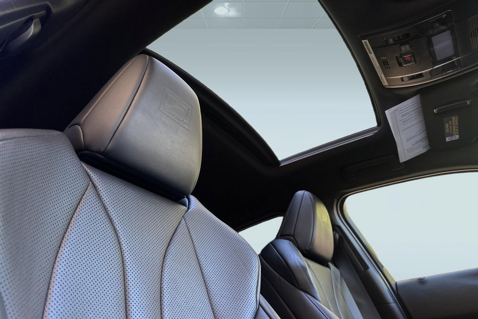 Used 2020 Lexus UX 200 F Sport w/ F Sport Premium Package image 15