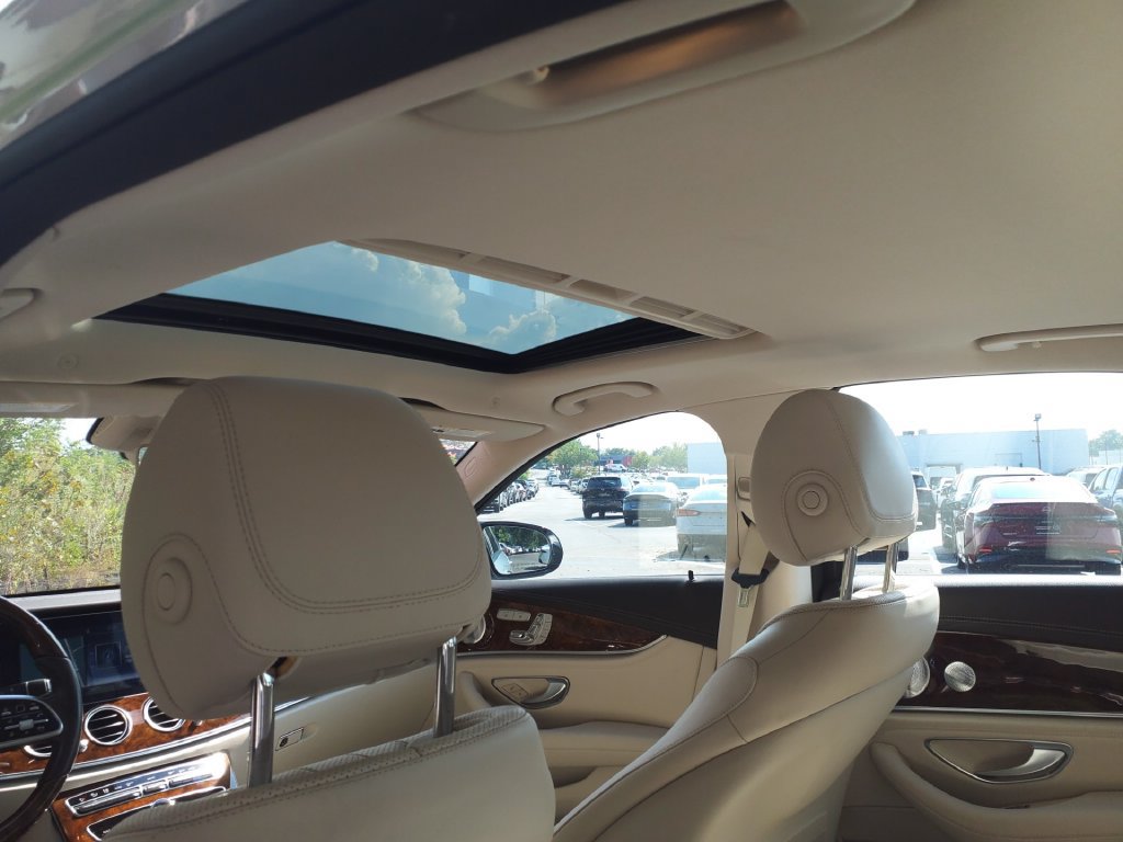 Used 2020 Mercedes-Benz E 350 4MATIC Sedan image 21