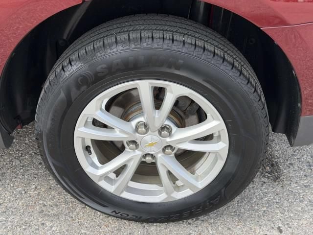 Certified 2017 Chevrolet Equinox LT FWD image 34