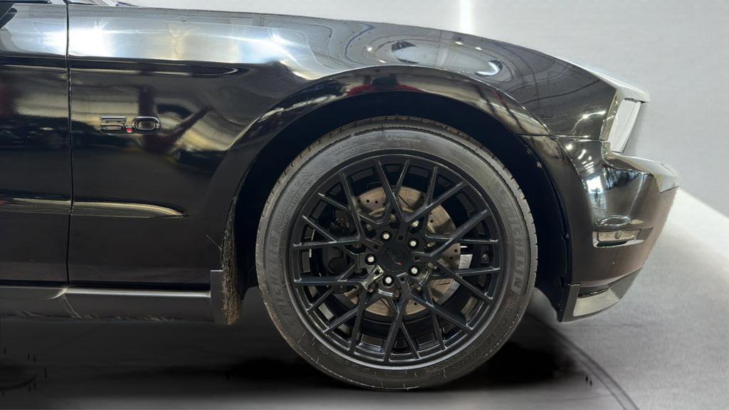 Used 2011 Ford Mustang GT Premium w/ Comfort Pkg image 34