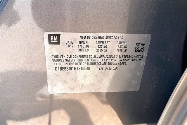 Used 2017 Chevrolet Cruze LT w/ Sun And Sound Package FWD image 14