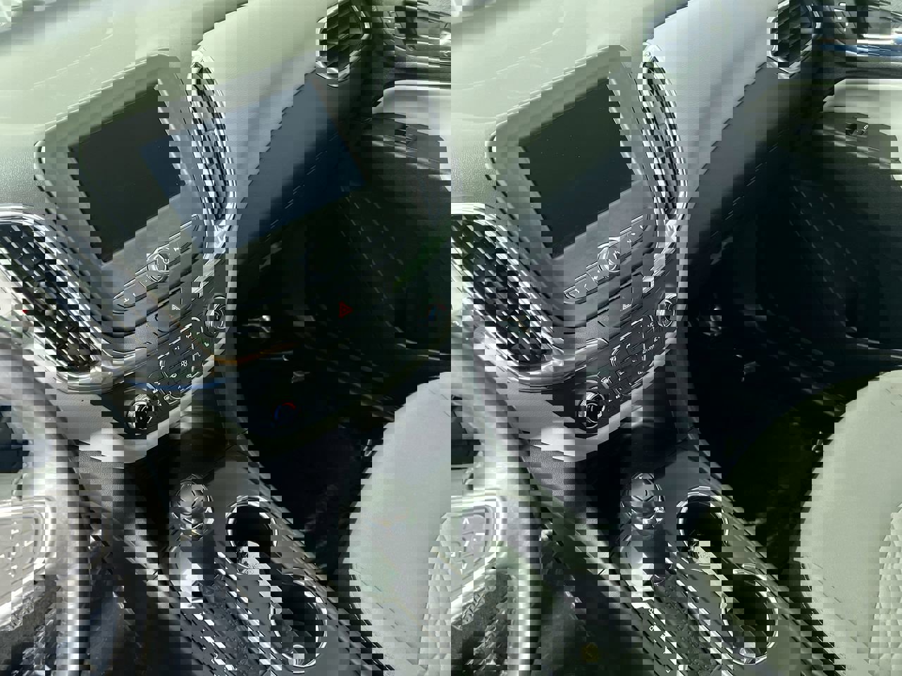 Used 2020 Chevrolet Equinox LT image 23