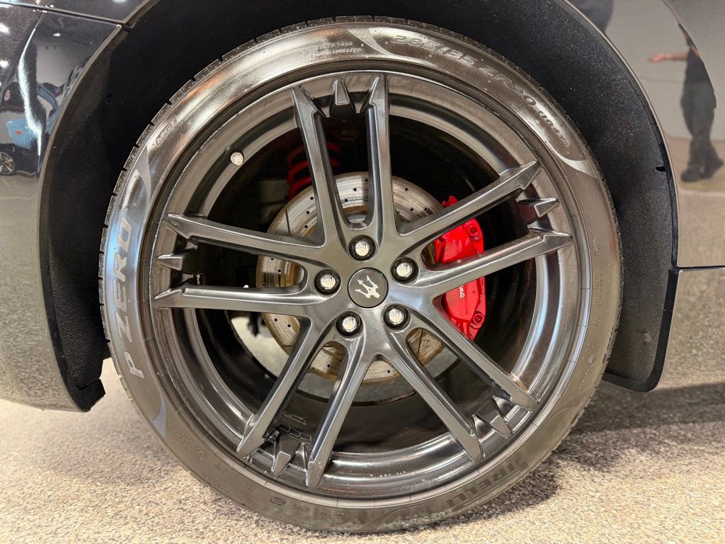 Used 2015 Maserati GranTurismo MC RWD image 35