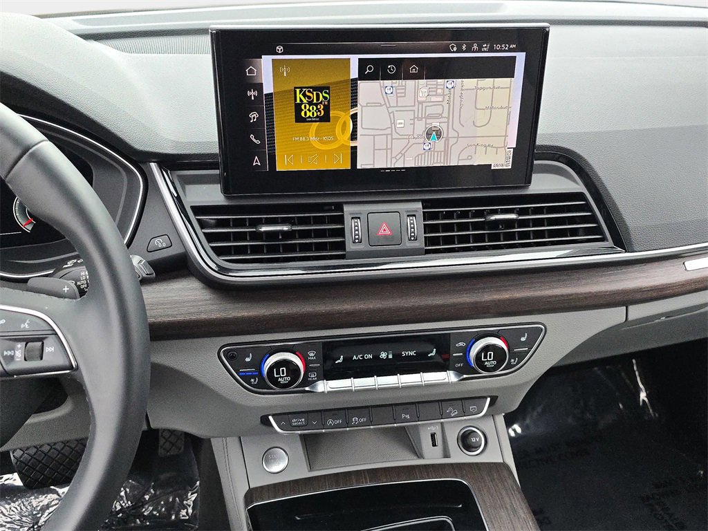 Certified 2025 Audi Q5 2.0T Premium Plus w/ Premium Plus Package image 23