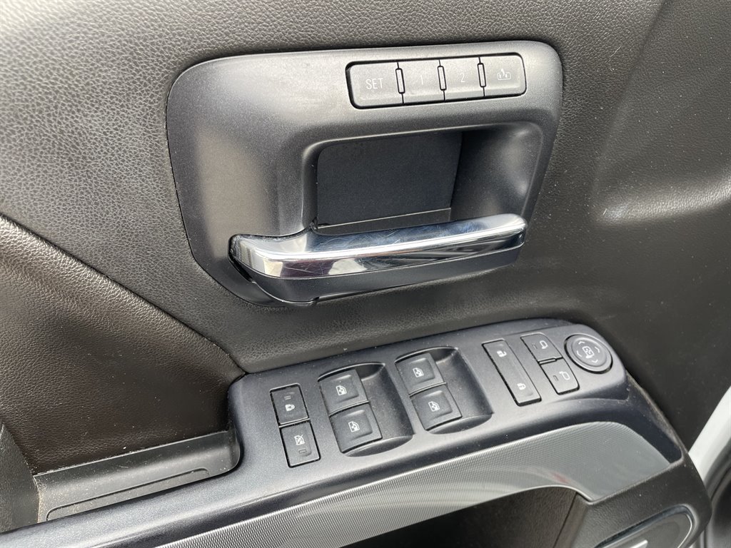 Used 2015 Chevrolet Silverado 2500 LTZ w/ Duramax Plus Package AWD/4WD image 29
