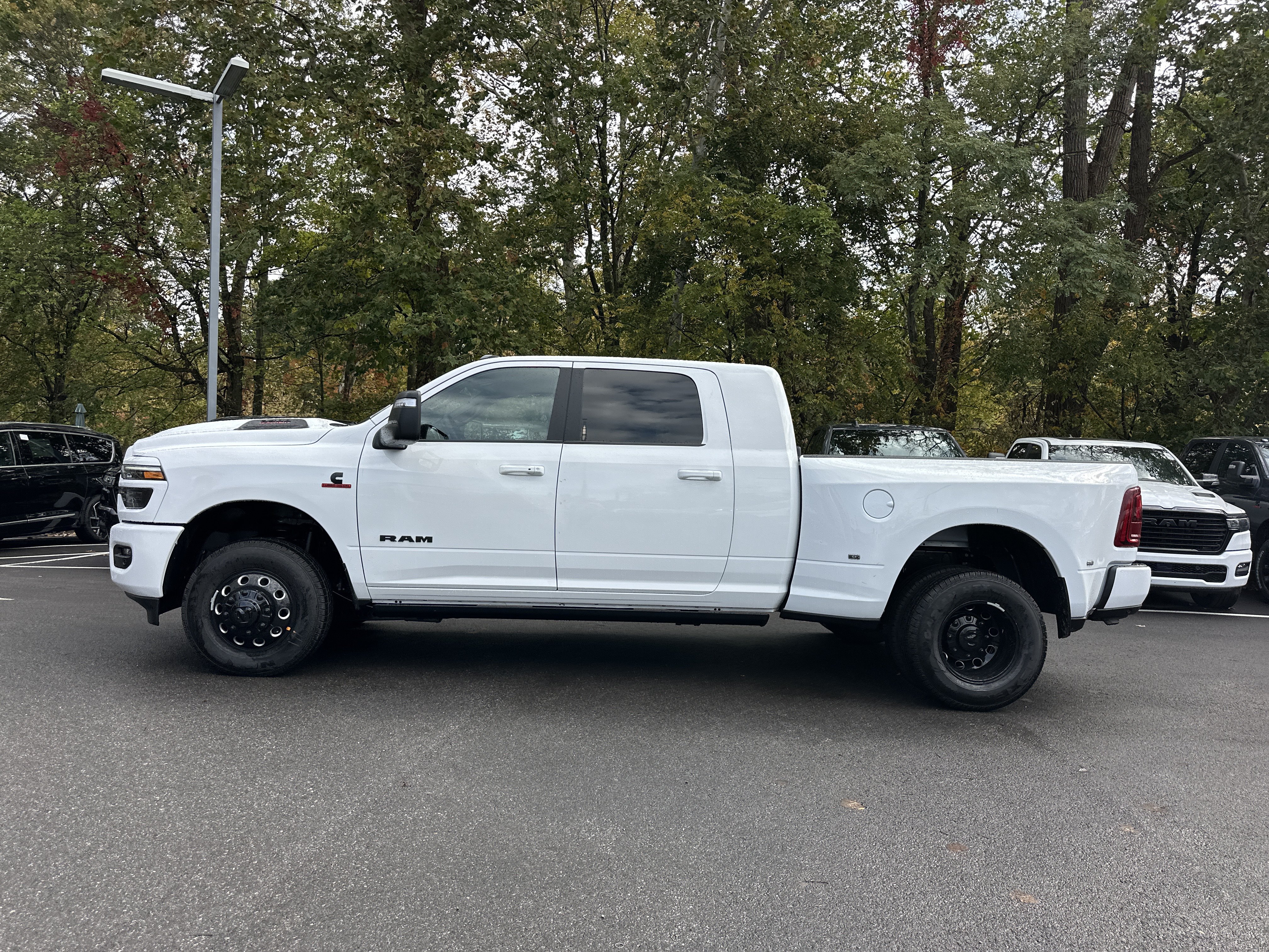 New 2027 RAM 3500 Laramie AWD/4WD image 26