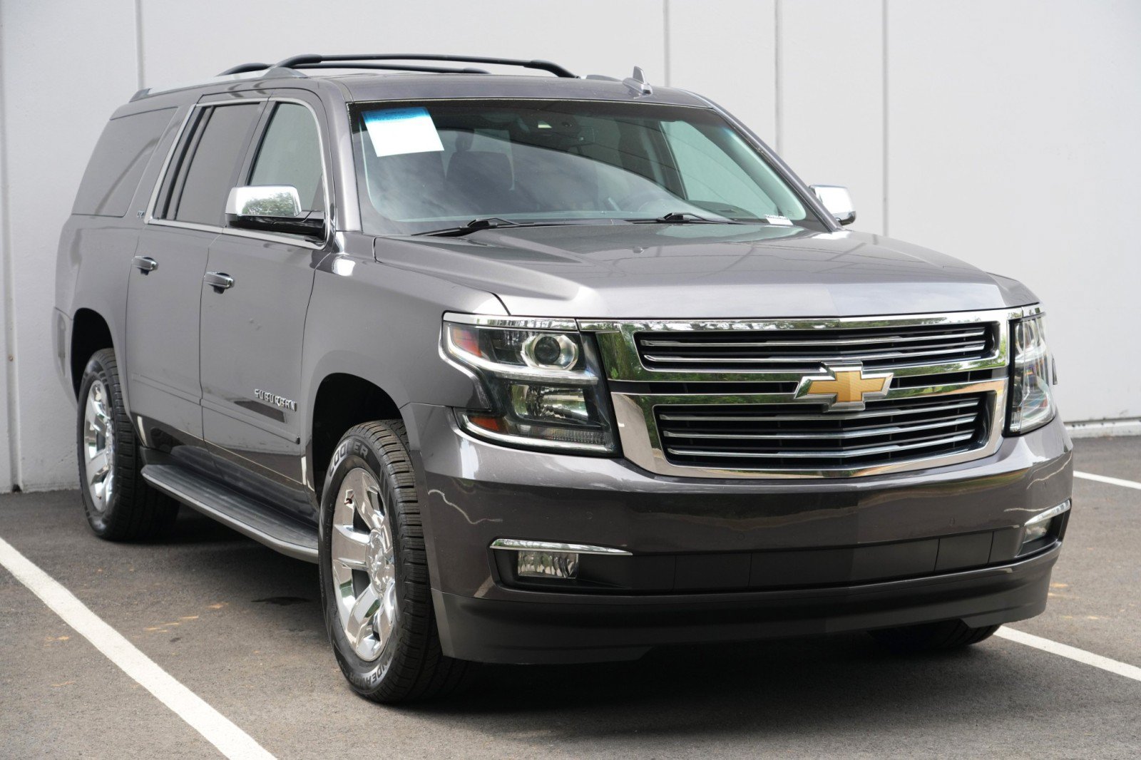 Used 2015 Chevrolet Suburban LTZ RWD image 58