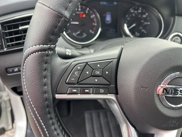 Used 2022 Nissan Rogue Sport SV image 18