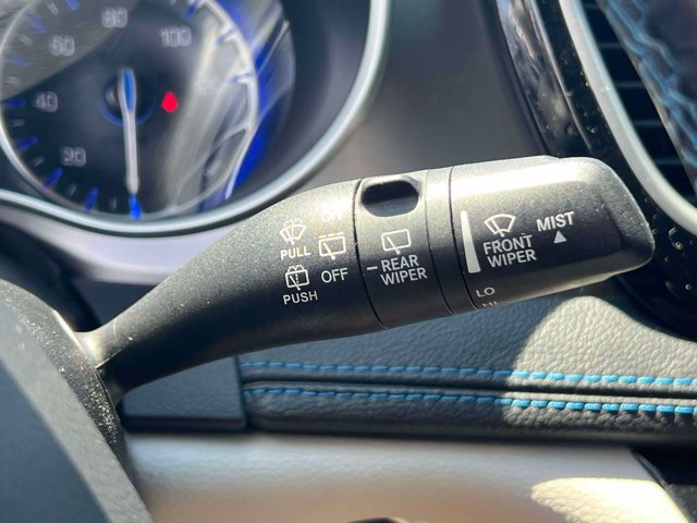Used 2021 Chrysler Pacifica Touring-L w/ Uconnect Theater Family Group AWD/4WD image 26