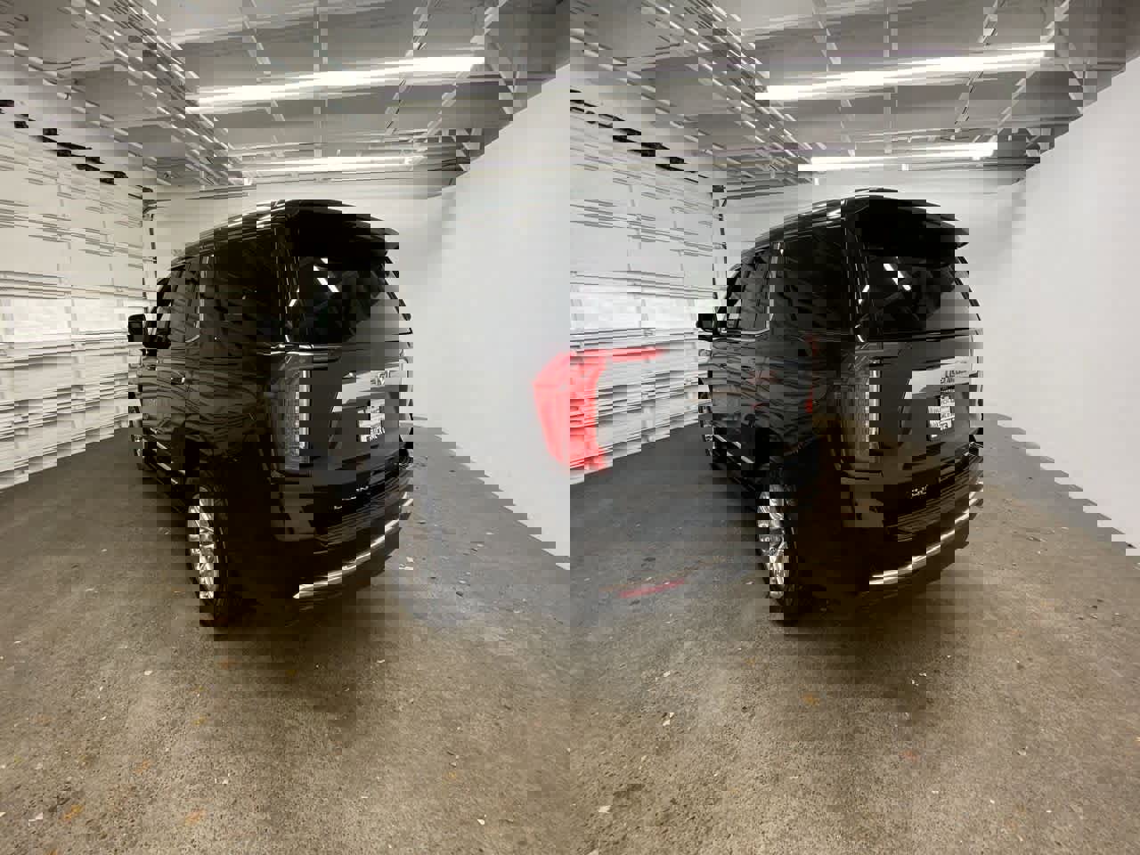 Used 2023 GMC Yukon SLT image 4