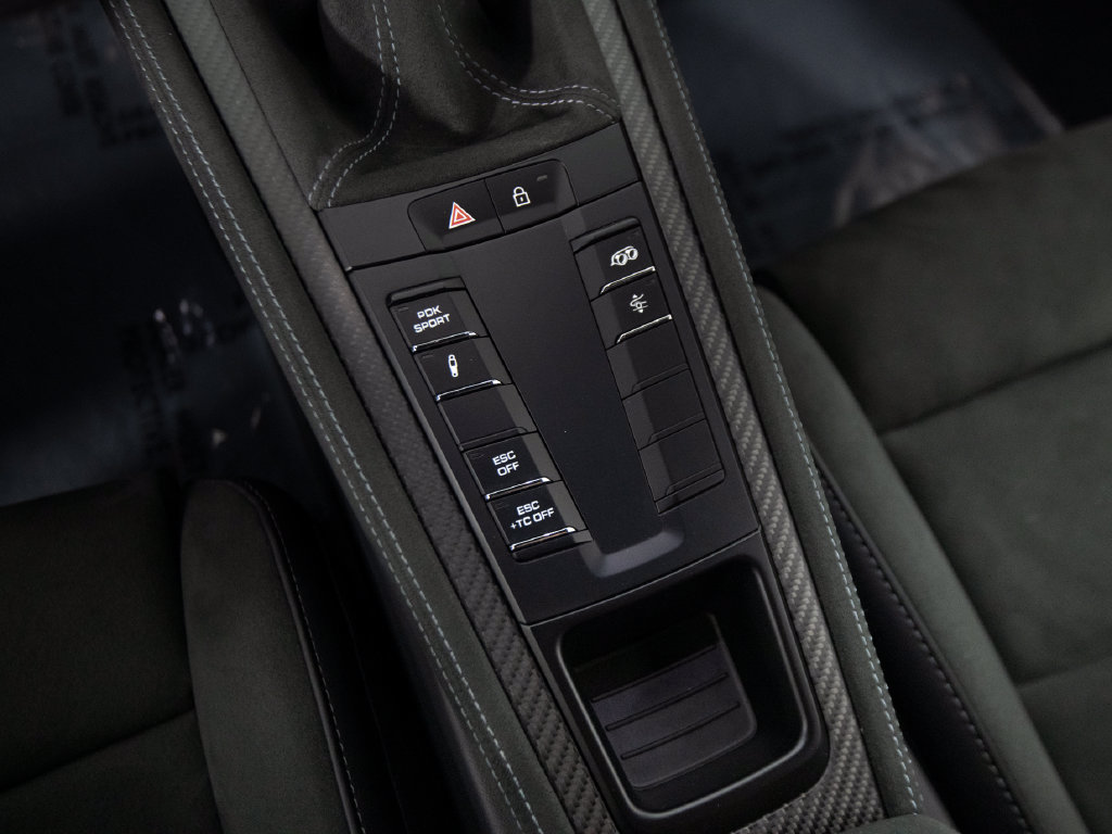 Certified 2025 Porsche 718 Cayman GT4 RS RWD image 30