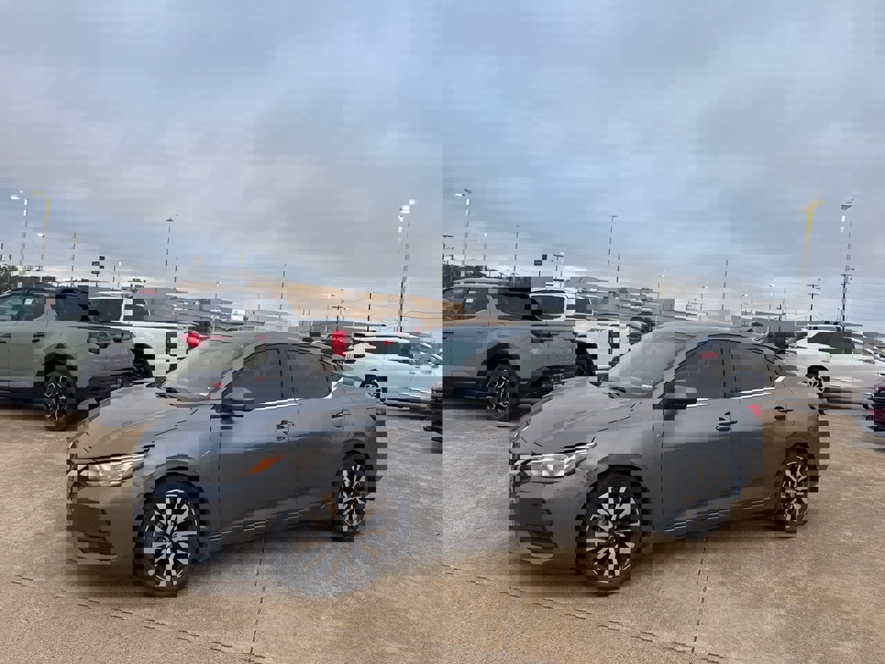 Used 2022 Nissan Sentra SV w/ SV Premium Package image 9