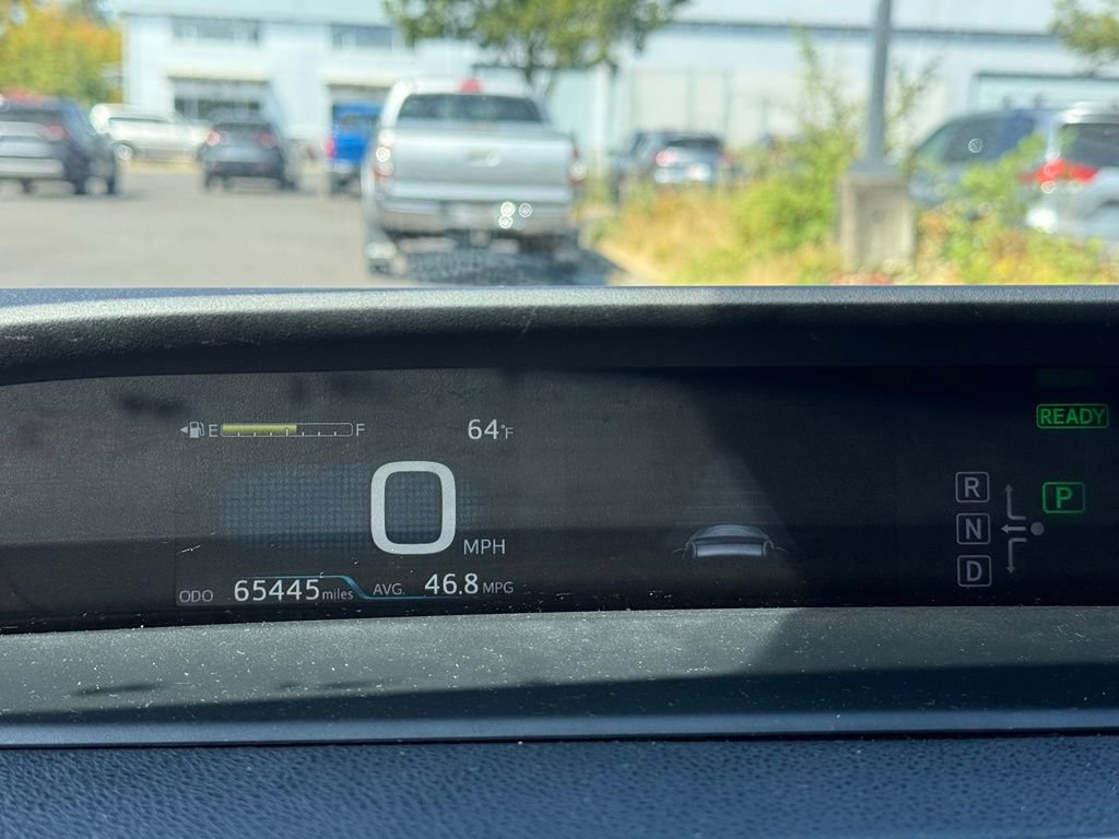 Used 2017 Toyota Prius Two w/ Prius Two Safety Plus Package FWD image 10