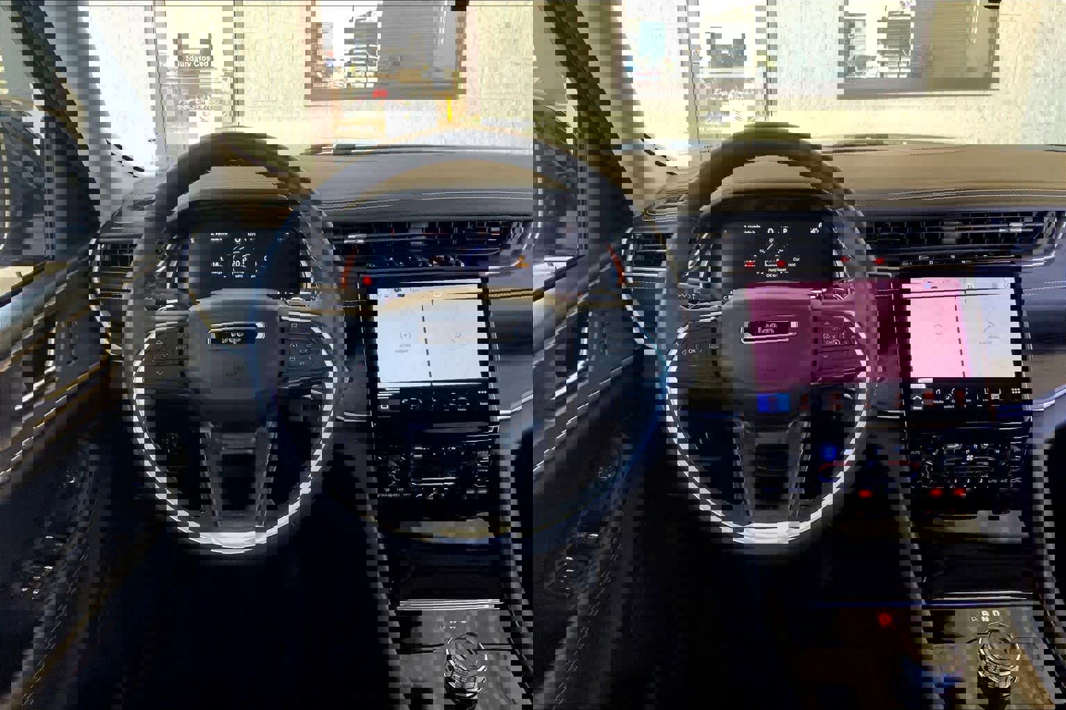 Used 2023 Jeep Grand Cherokee Limited w/ Luxury Tech Group II image 5