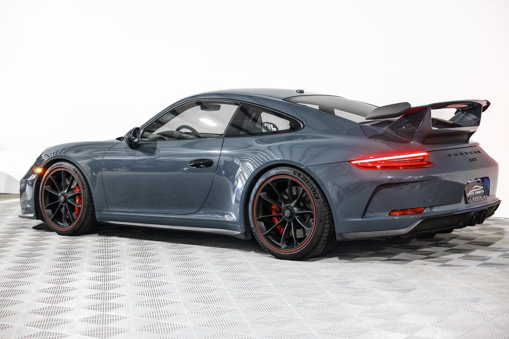 Used 2018 Porsche 911 GT3 w/ Sport Chrono Package image 17