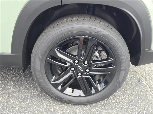 New 2026 Chevrolet Trax ACTIV w/ Sunroof Package FWD image 33