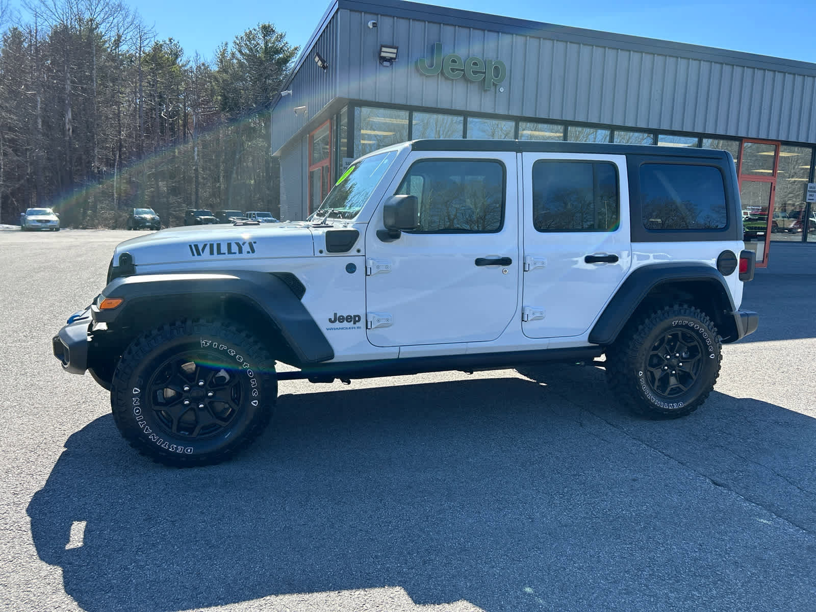 Used 2023 Jeep Wrangler Unlimited w/ Cold Weather Group image 9