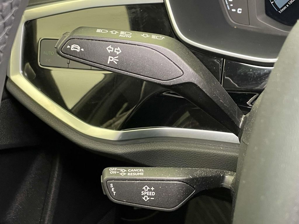 Certified 2022 Audi Q3 2.0T Premium w/ Convenience Package image 39