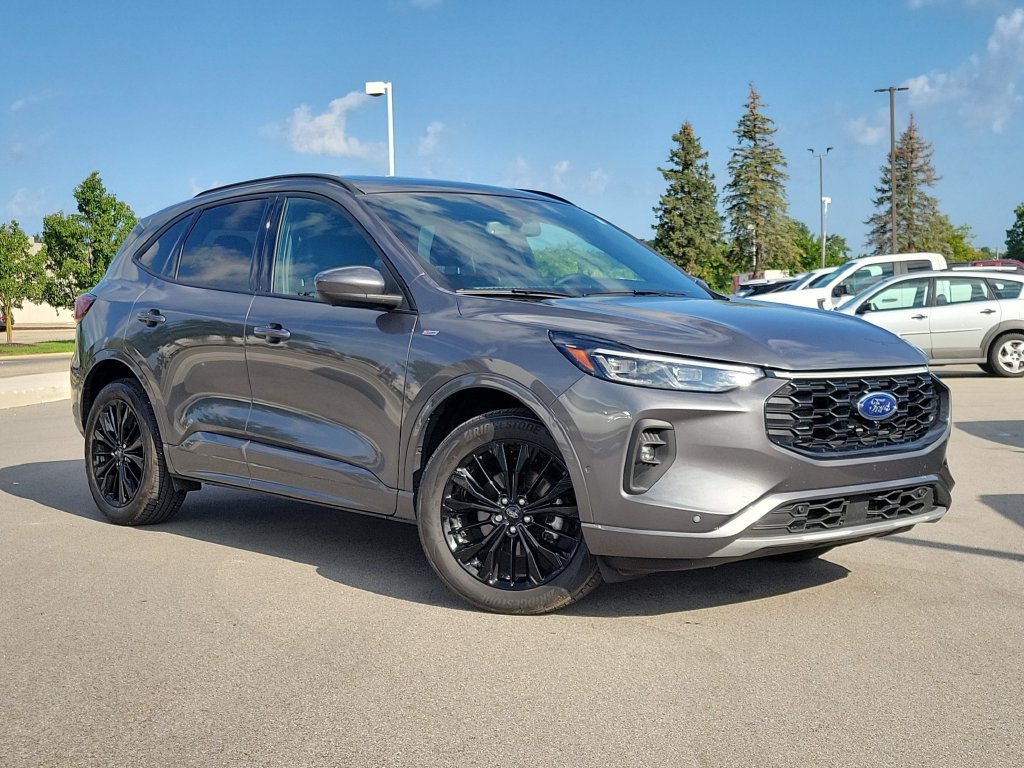 Used 2024 Ford Escape ST-Line Elite w/ Premium Technology Package AWD/4WD image 34