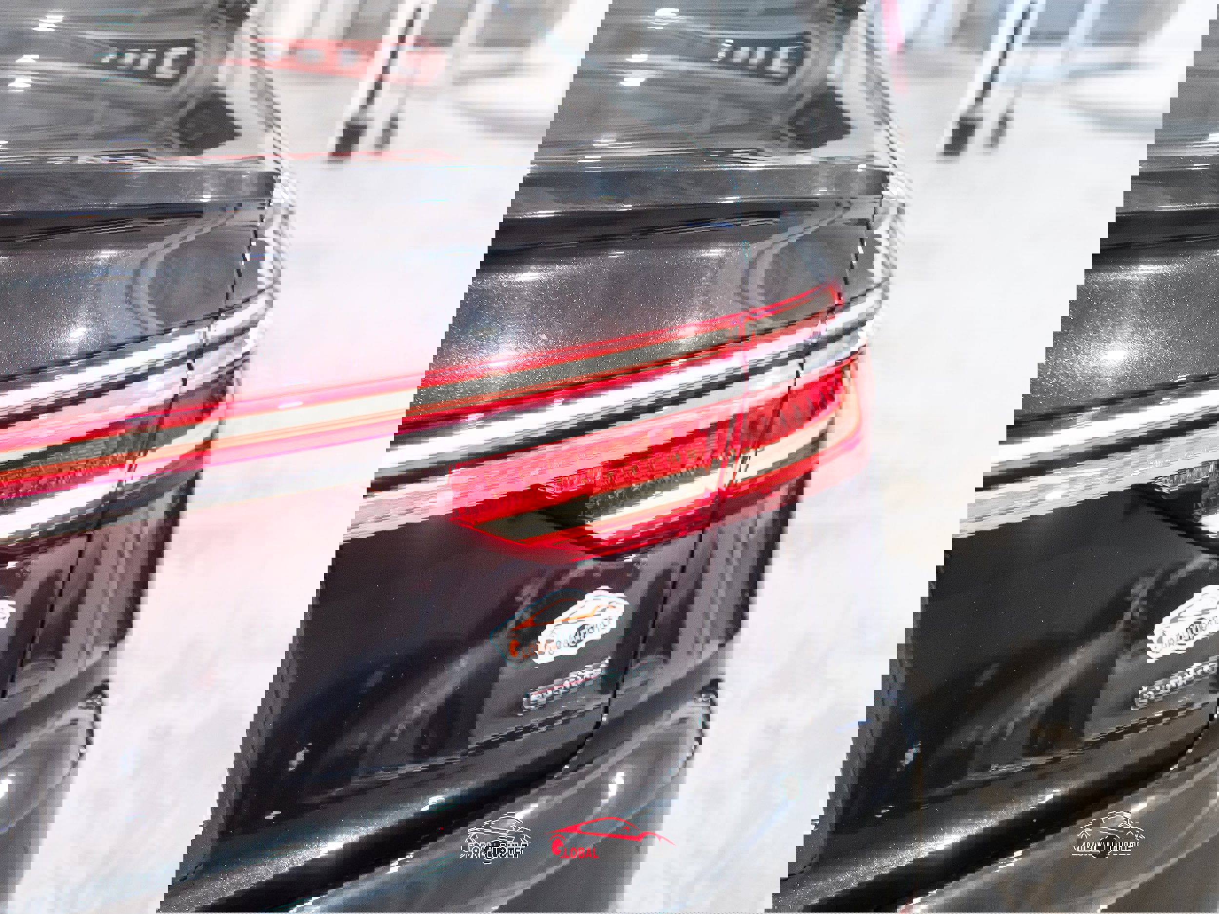 Used 2021 Audi A8 L 4.0T w/ Interior Protection Package image 50