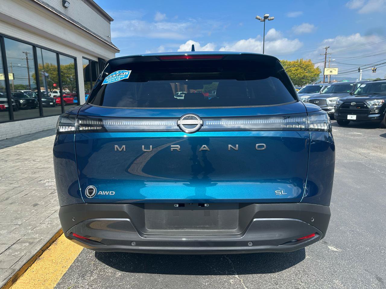 Used 2025 Nissan Murano SL AWD/4WD image 8