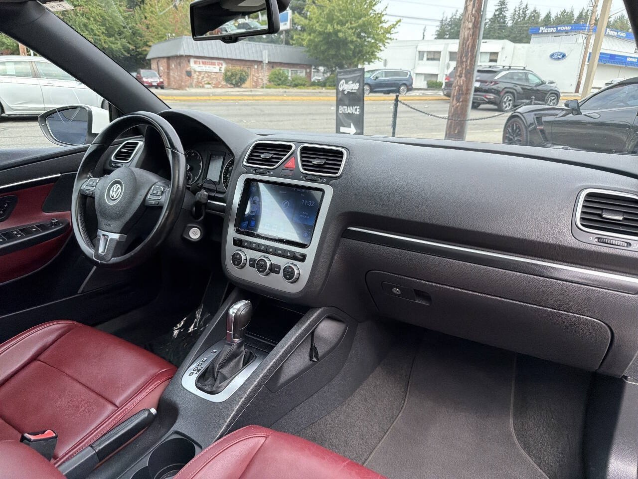Used 2013 Volkswagen Eos Lux FWD image 15