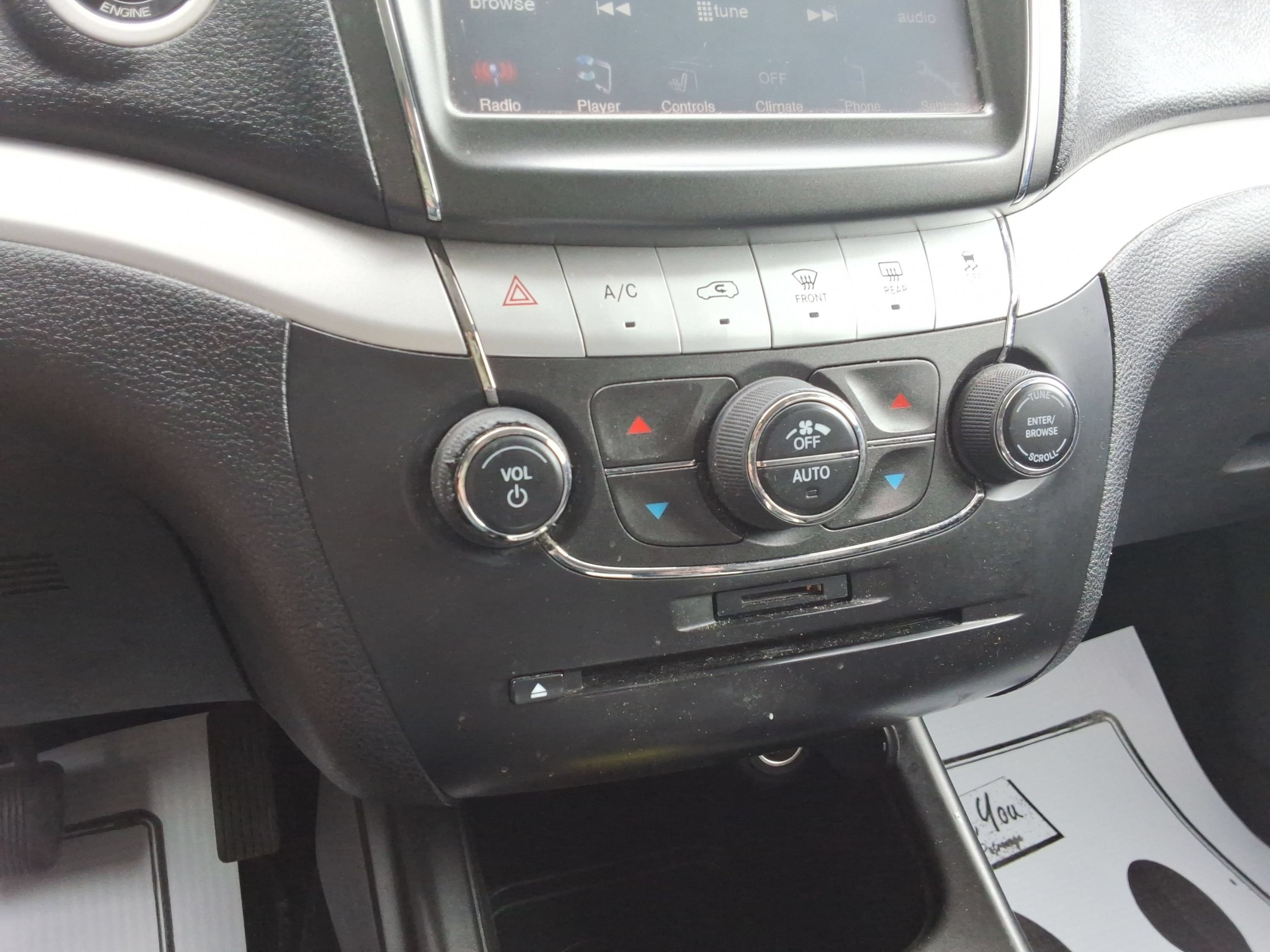 Used 2015 Dodge Journey R/T w/ Flexible Seating Group FWD image 16